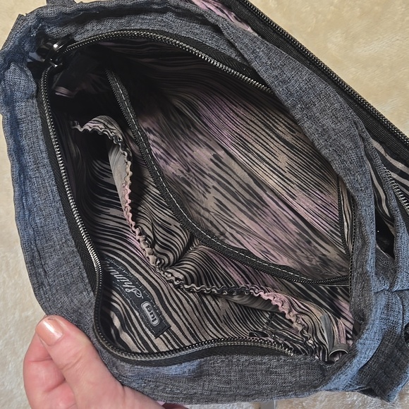 Lug Shimmy SE Crossbody Bag - Picture 10 of 13